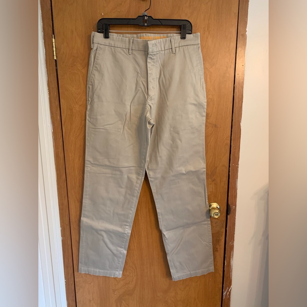 Men’s 34x32 Lee chino’s